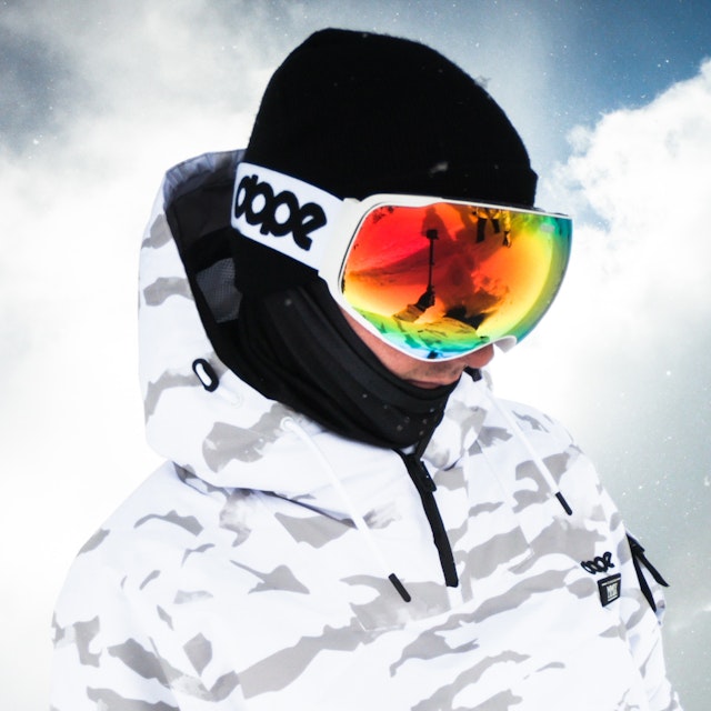 Snowboard & Ski Online Shop